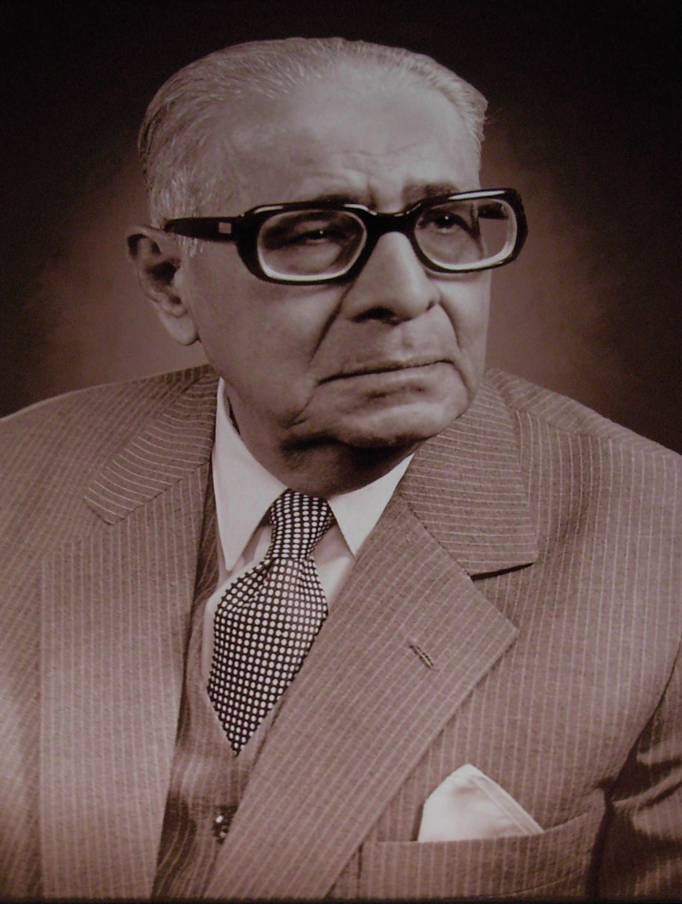 Hon'ble Shri Justice M. Hidytulla